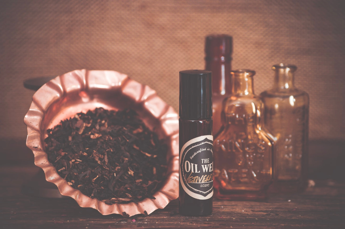 VETIVER & TABAC BOTANICAL OIL PERFUME(SOLD OUT).